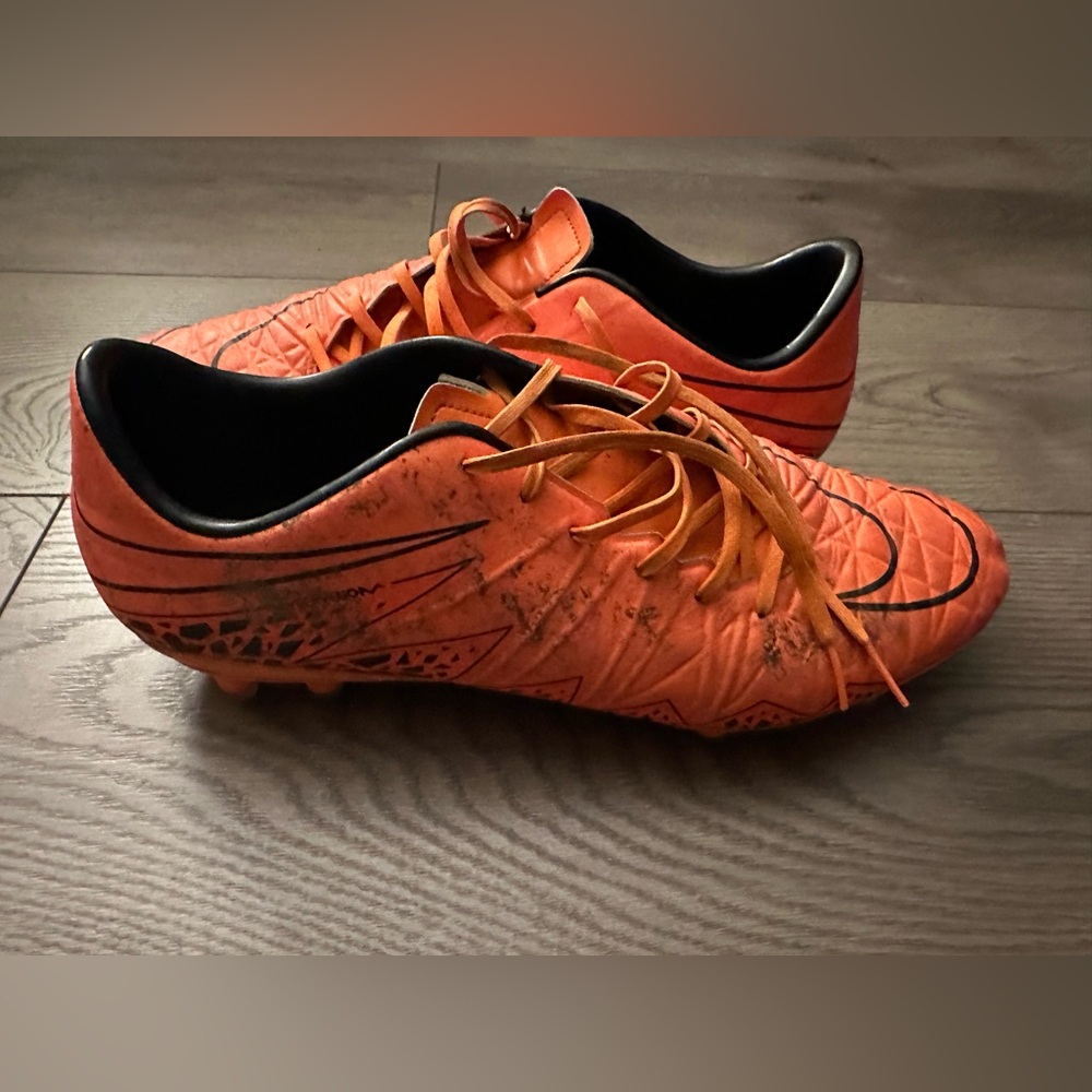 Nike men’s cleats